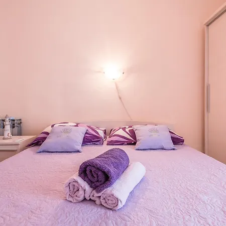 Casa de hóspedes Ruza 3*